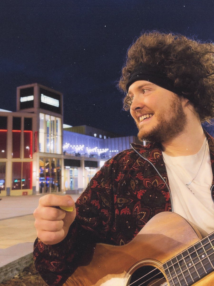 Tom Masters tweet media