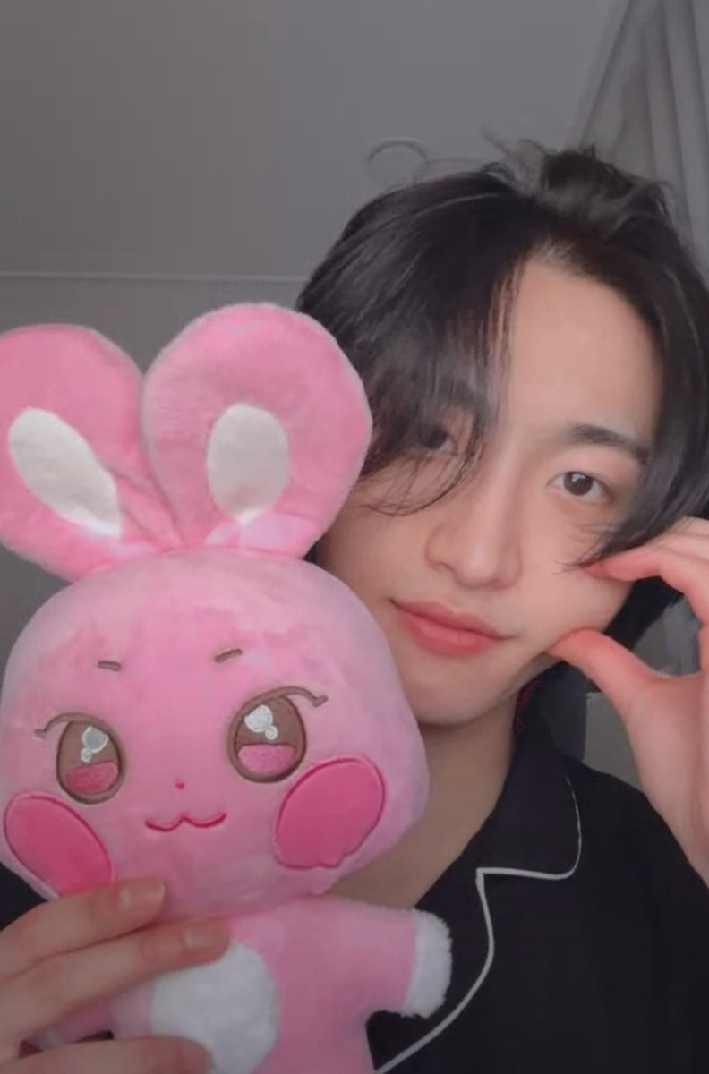jellybyeol__'s tweet photo. 🩷🩷🩷 떵랑해 🩶🩶🩶 https://t.co/FIEJOr6Wjq