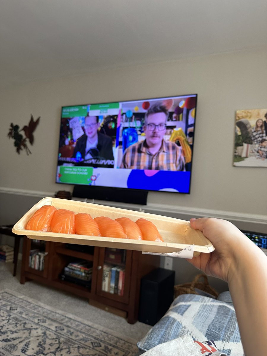 taaddisbinz's tweet image. Celebrating the @proj4awesome this starting with some sushi from Wegmans! 🍣 #ProjectForAwesome #P4A2024