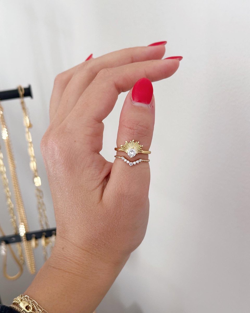 ⋆ lex ⋆ tweet media