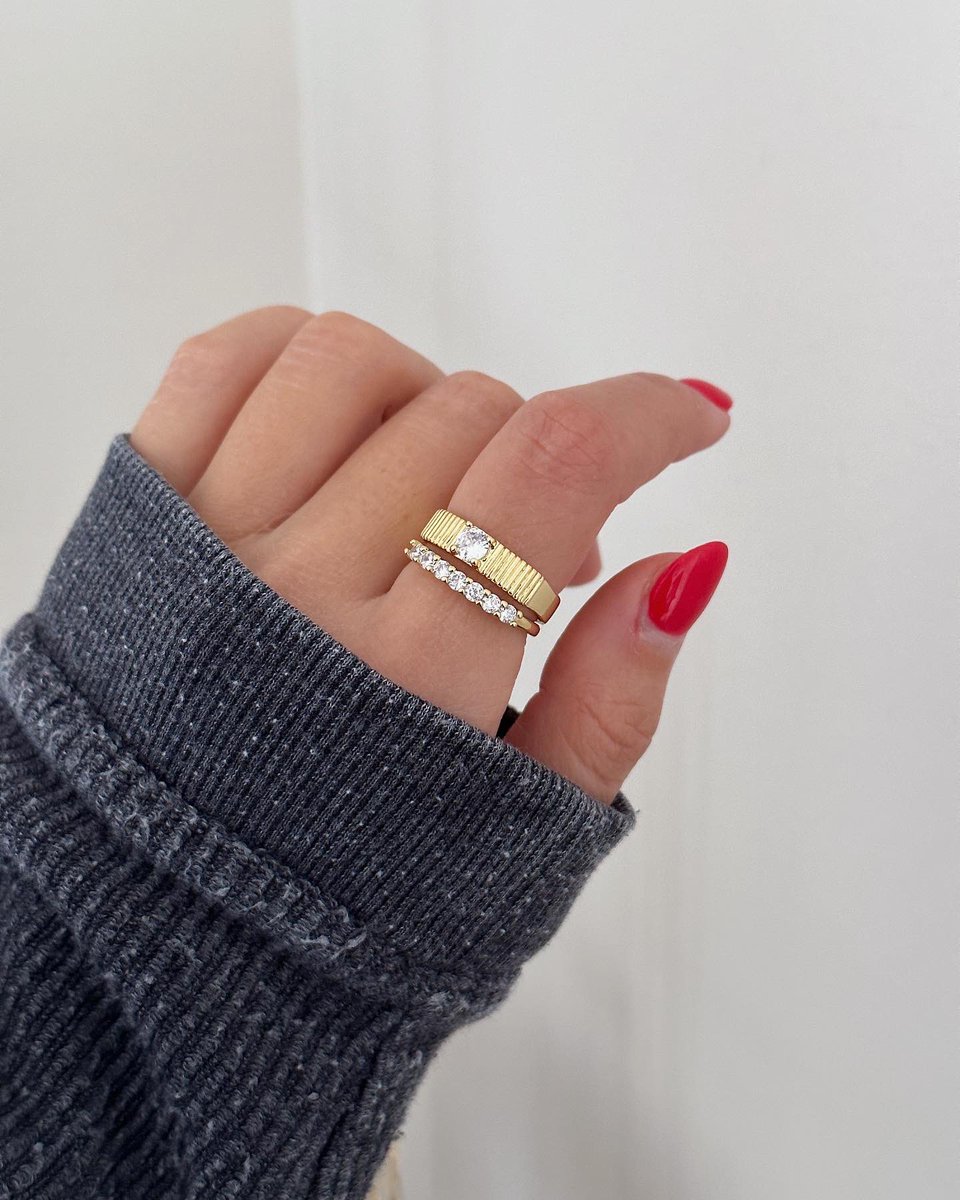 ⋆ lex ⋆ tweet media