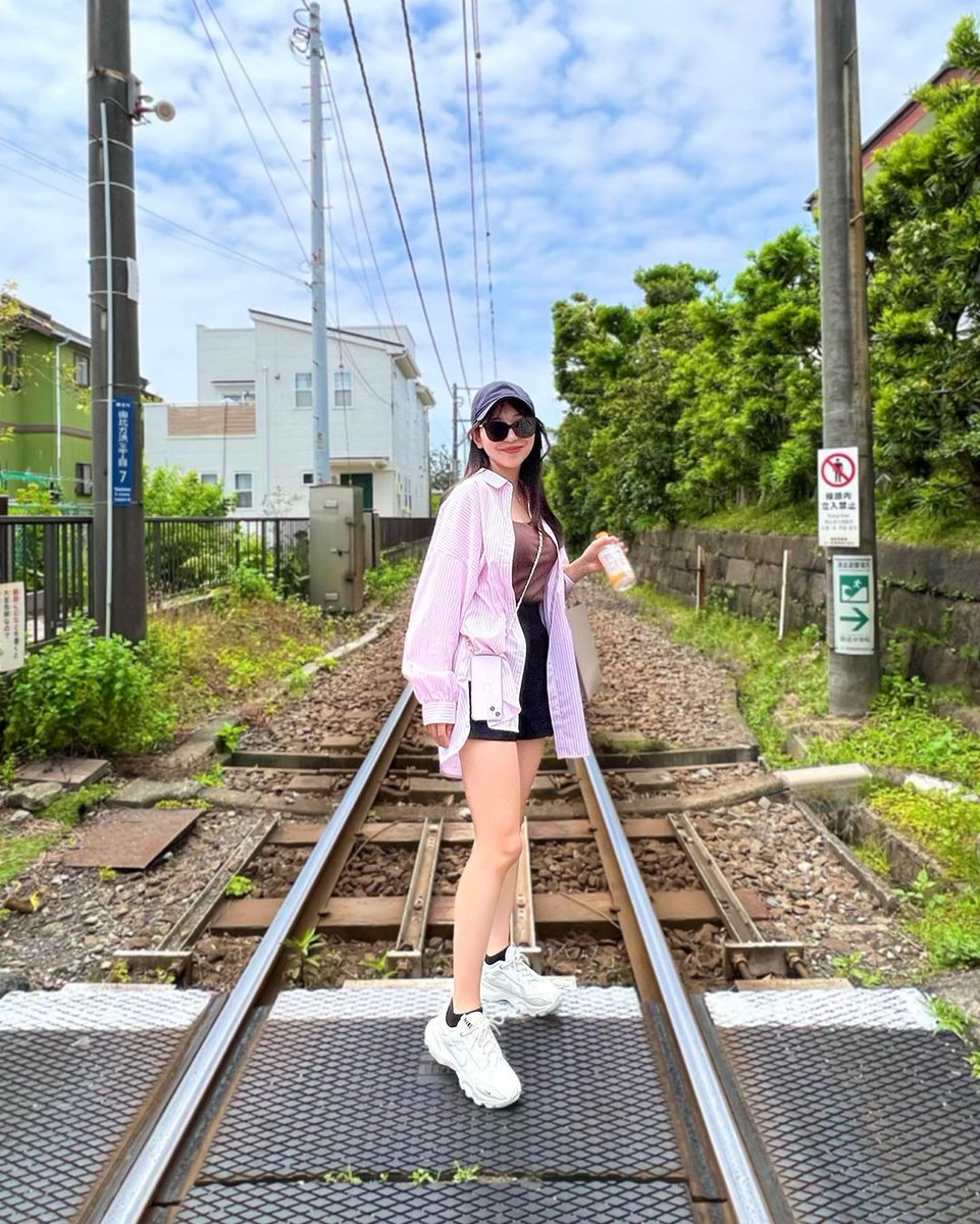 jimy_8d's tweet image. 窯で焼いたピザもブラッダチーズもウニクリームパスタも美味しかった〜〜♡♡ 18000歩あるいて1時間シェアサイクルで運動したからおっけーということで… NIKEのスニーカー盛れるし歩きやすいし雲みたいで可愛くて沢山履いてる #ラッテリアベベカマクラ #鎌倉ランチ #鎌倉グルメ #鎌倉観光スポット