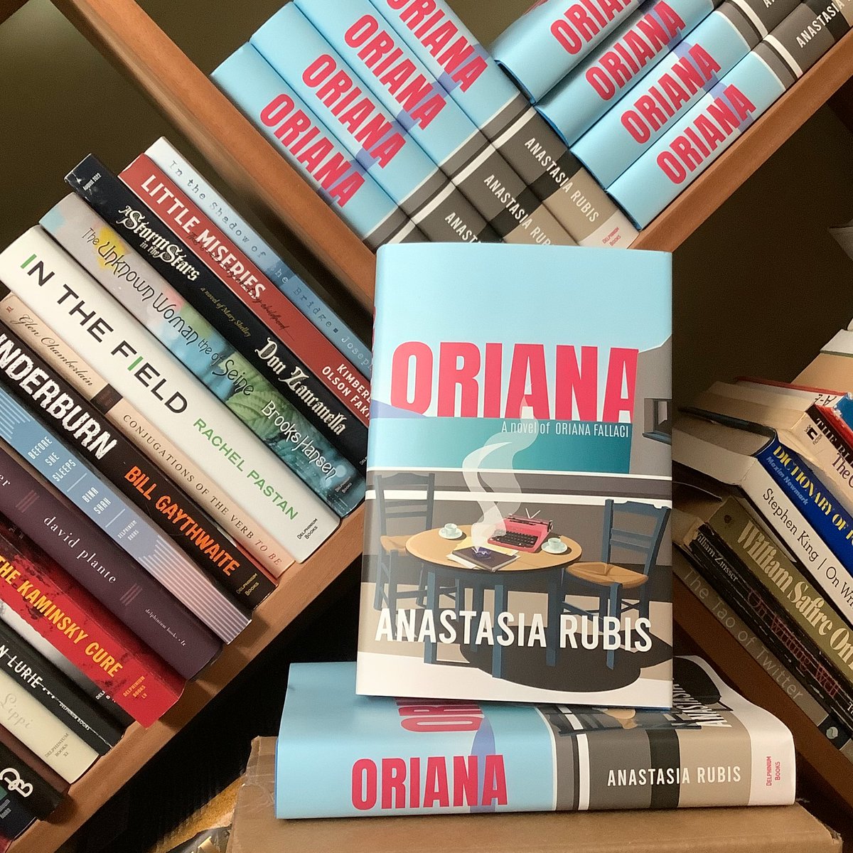 DelphBks's tweet image. 𝑶𝑹𝑰𝑨𝑵𝑨: At 354 pgs, it fits in one hand, leaving the other free for coffee. In time for @womenshistorymonth, #springbreakreading &amp;amp; #mudseasonblues. Enough romance &amp;amp; tension to make you want to read just one more page...
#orianafallaci #latenightreads @stacyrubis #NewRelease
