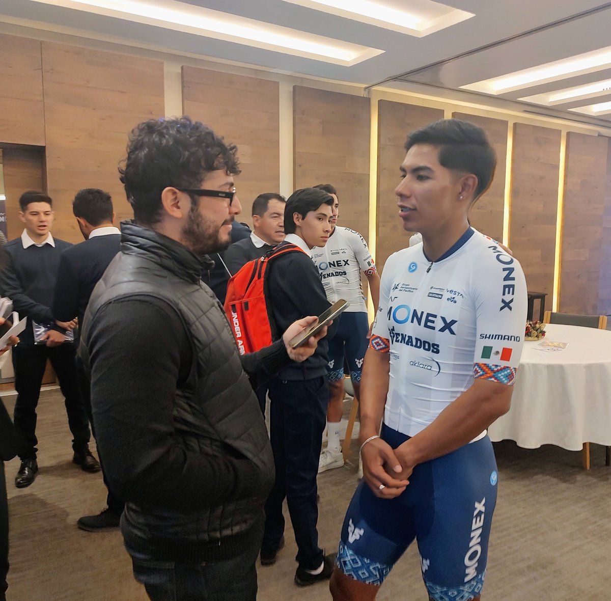 TheContentUnit's tweet photo. Hoy presentamos la selección de ciclistas @ar_procycling que representará a México en Europa. Lo mejor del talento juvenil #cycling https://t.co/oJ3fVI4NTA