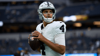 EricGalko's tweet photo. #Raiders should give Aidan O’Connell every opportunity to be the 2024 starter

Confident, plenty talented, respected in locker room, and clearly handled pressures/mental aspect of playing QB in NFL

Ended the year strong too. Last 4 games: 3-1 record, 8 TDs, 0 INT, 98.5 QB Rating https://t.co/2Qd1FtqCgs