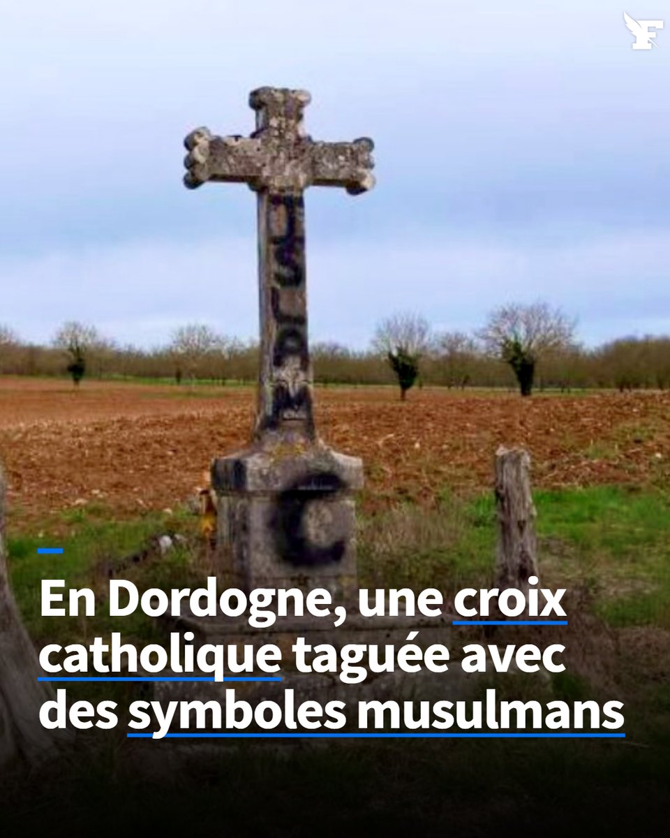 Le_Figaro's tweet photo. «C’est méprisable, écœurant, puéril... Ceux qui ont écrit ça sont des imbéciles qui ne respectent pas la religion de nos aïeux.»
→ https://t.co/VJjNIkD9Tp https://t.co/KGoDwvPX7H