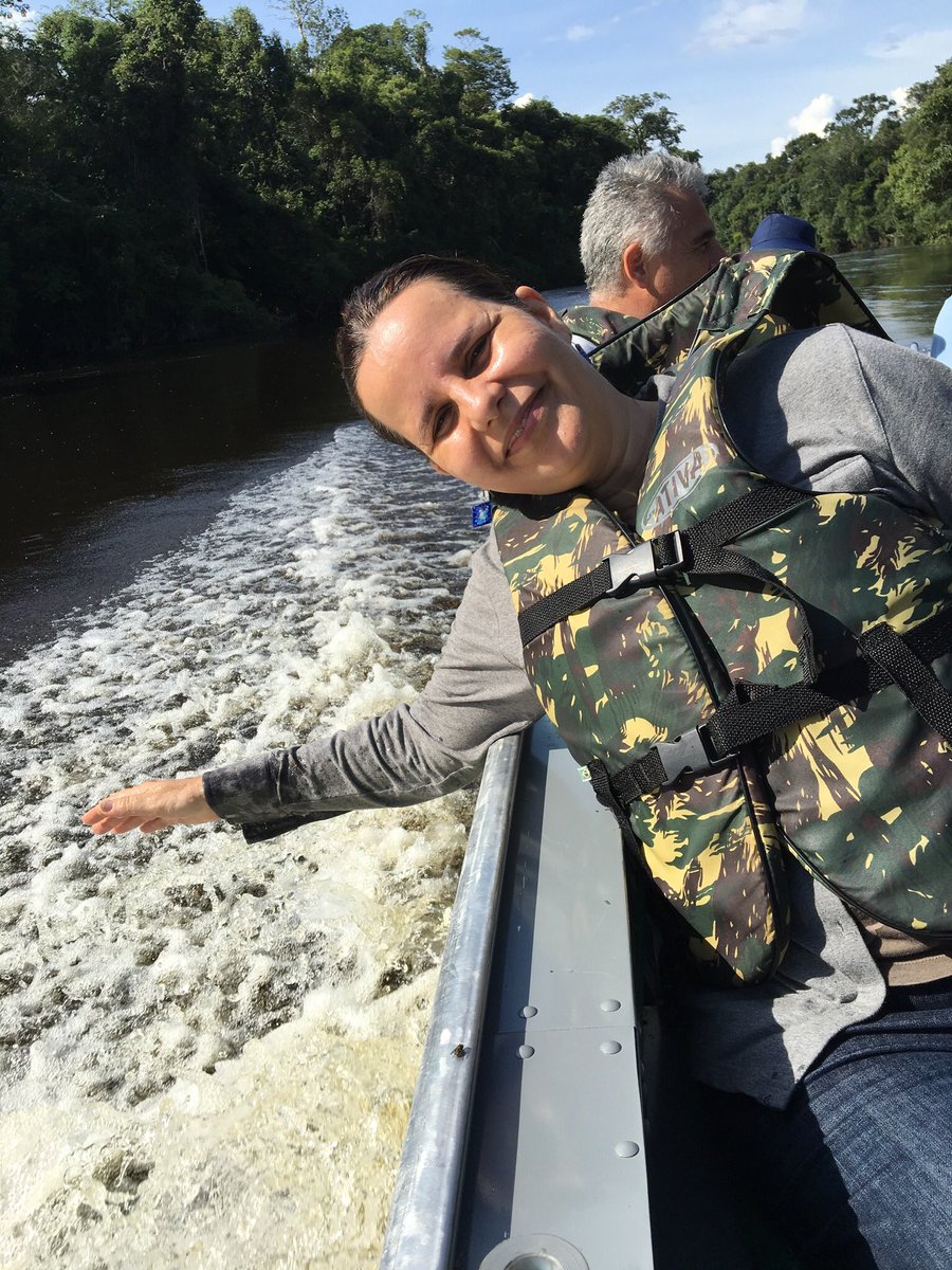 pluraleemsite's tweet photo. Li que hj é #diadoreporter . Acho que nasci repórter … e lá se vão quase 40 anos entrevistando, apurando,  confirmando dados, escrevendo e editando! Alguns registros desta profissão que sempre me emociona! Parabéns aos coleguinhas// @bella_araripe @BreakPointBR @vicentenunes https://t.co/Dm80gtdaOO