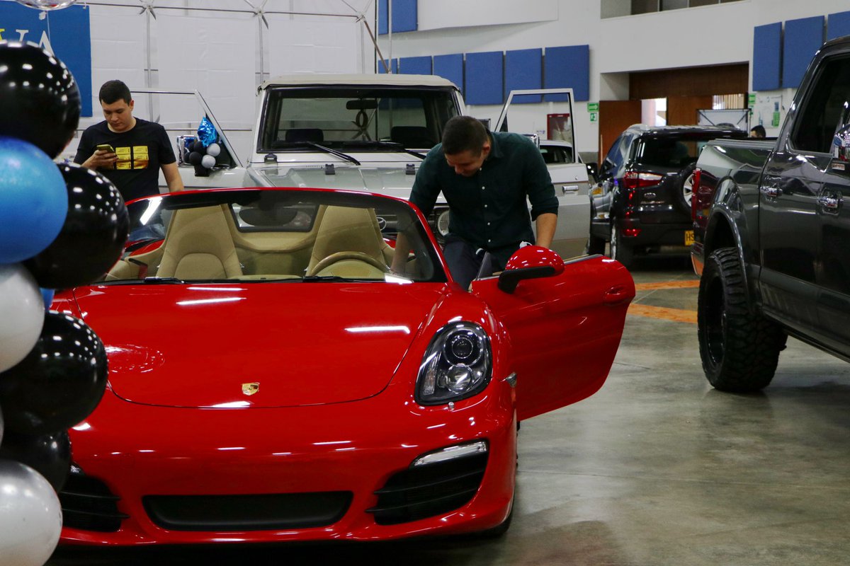 Conoce el carro de tus sueños🤩🥹 Ven este 01 de marzo a la feria El Garaje en ExpoFuturo, el evento automotriz más importante del Eje Cafetero🥇

¡Tendremos venta de autos nuevos y usados!✨👀

Conoce más en: camarapereira.org.co/es/el-garaje-2