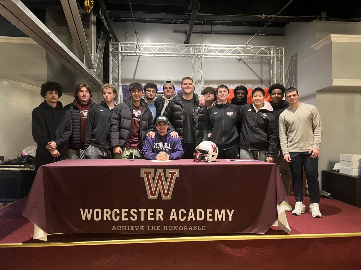 Officially official ✍️ <a href="/StonehillFB/">Stonehill Football #DIG</a> <a href="/WAfootball1834/">Worcester Academy Football</a> <a href="/BandytheCoach/">Jeremy Bandy</a> <a href="/CoachEliGardner/">Coach Eli Gardner</a>