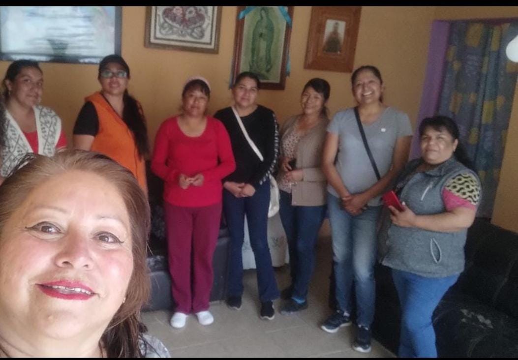 Irene_Iri03's tweet photo. En el #Edomex cada día #SomosEquipoADMM por que la union hace la fuerza al lado de grandes mujeres guerreras y leales, porque en #JALTENCO así somos y nadie nos para, vamos con todo #MariaIreneRamirez
#DistritoXXII. https://t.co/PlOPyrQfcz