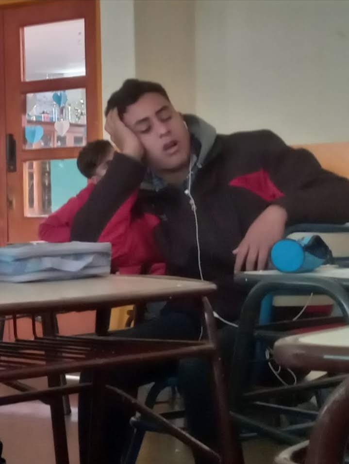 Esta noche los gevis terminan así, y no precisamente de sueño...