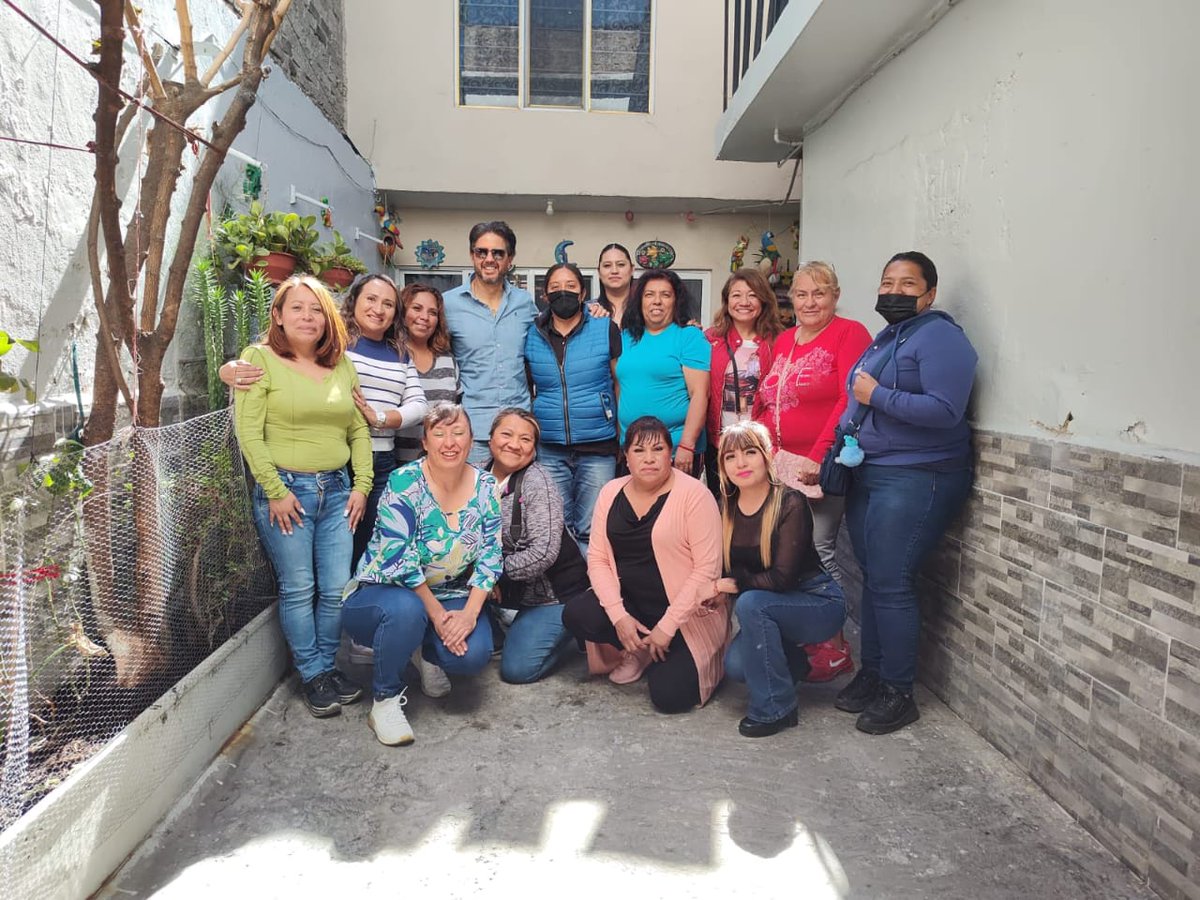 aiko_hs's tweet photo. Me siento  orgullosa de pertenecer a un gran equipo , que lo formamos mujeres trabajadoras, comprometidas guerreras y leales que vamos de la mano, en la cual 
#SomosEquipoADMM
#EsthelaParedes
#GuadalupeGudiño
#Ecatapec
#Distrito42 https://t.co/tfffgKC3mh