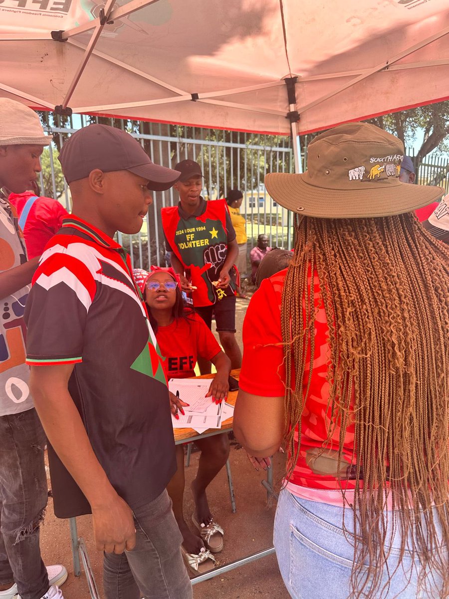 EFF Youth Command tweet media