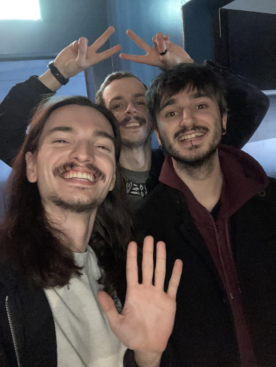 🔥 NEUCHÂTEL 🔥

On vient mettre le feu à la Case à Chocs avec Etienne Machine ce soir !

Start 20h45

Hâte de vous voir ♥️