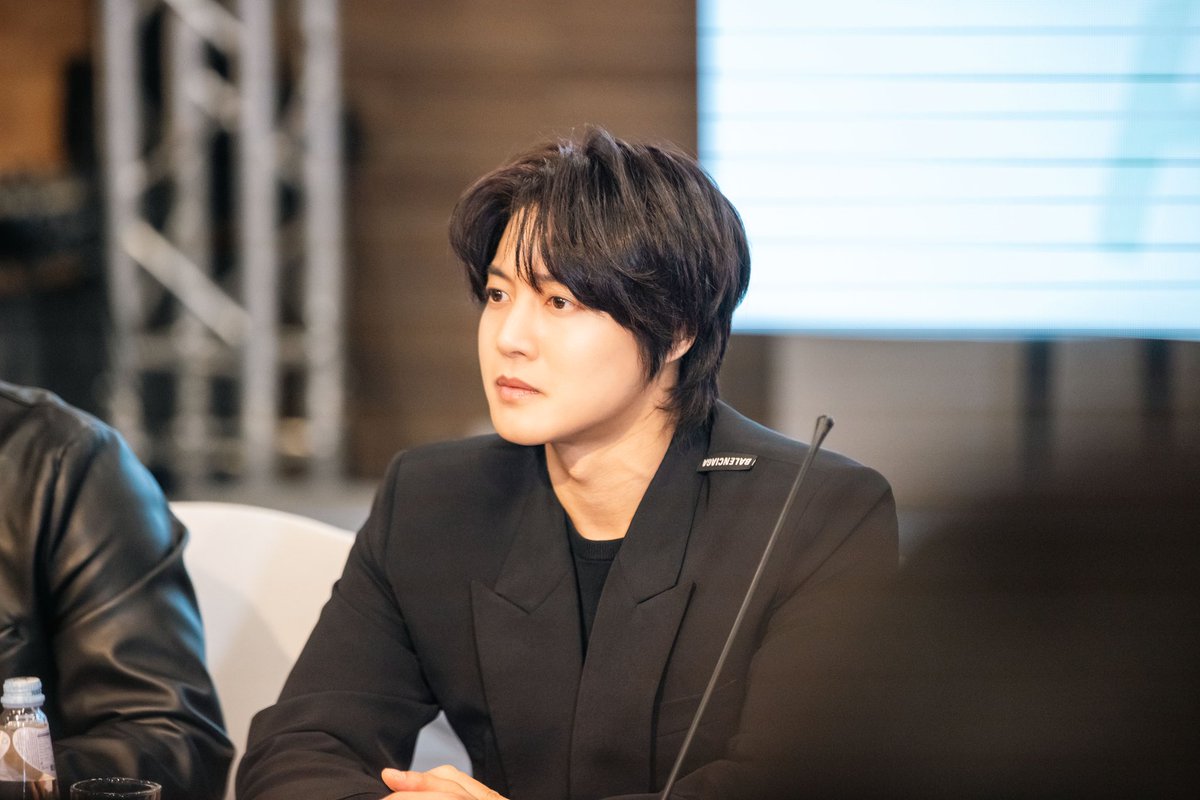 khj_heneciatwt's tweet photo. 몽골에서의 두 번째 날입니다.
몽골의 아침해로 기상을 하고 이제야 리허설을 마치고 호텔로 돌아왔습니다. 한국과 몽골의 문화교류 기념 콘서트 
Your Valentine를 위해 힘써주신 모든 분들께 감사드리고 내일 있을 live 역시 최선을 다해 관객분들을 즐겁게 해드리겠습니다.
잘 자고 내일 봬요 good night 몽골.