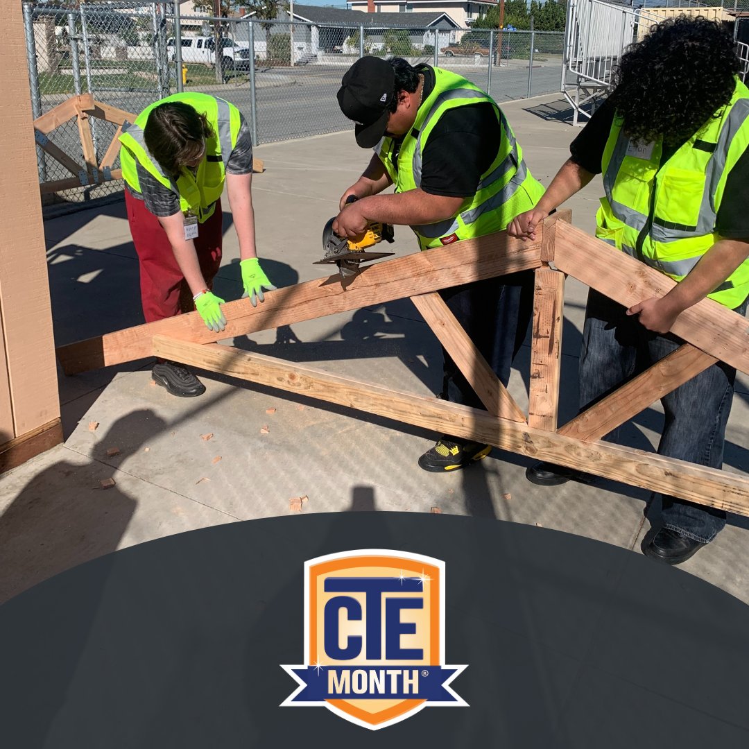 ChinoValleyUSD's tweet photo. Our #DAL #Conquistadores are working hard in the Apartment &amp; Home Repair/Remodeling class! As the capstone to the Residential &amp; Commercial Construction pathway, this course provides learning opportunities 4 #CVUSDstudents interested in careers in construction and building design. https://t.co/bMg18Y5RuT