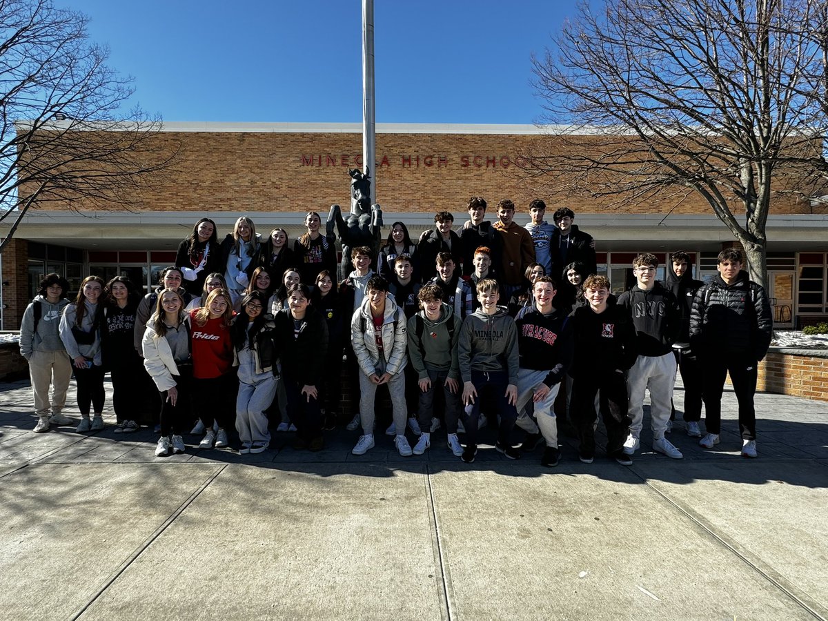 SignorPicci's tweet photo. Italy 2024 ! This amazing group is all ready to visit 🇮🇹 ! ! ! @MineolaUFSD @mineolahs @NaglersNotions https://t.co/ss0MOJyNIk