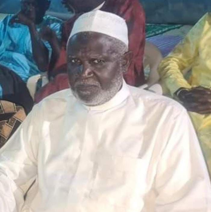 Nguri__'s tweet photo. Mr bodian âgé de 70ans en detention depuis le mois de septembre ainsi que sa famille. Maximum de partage #FreeSenegal https://t.co/5OBuqwUzjr