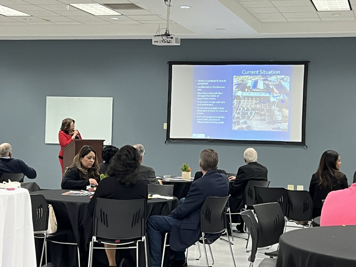 LuisOnTheBorder's tweet photo. The @cityofdouglasaz hosted the AZ Transportation Board for mixer with local leaders. The informal discussion is critical to allow for greater collaboration on various key transportation issues. Great food from #Chatitas! https://t.co/5RUeclnhoh