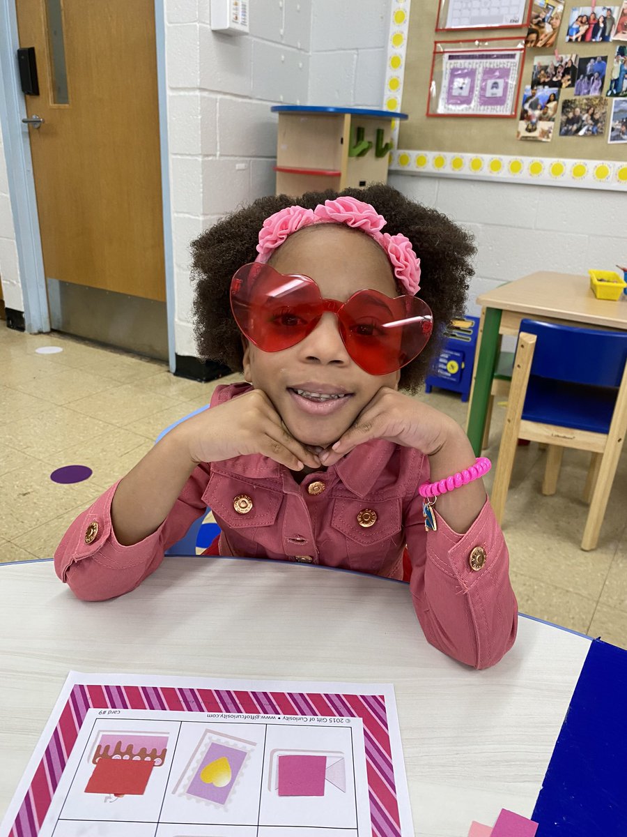 Ms. Cook tweet media