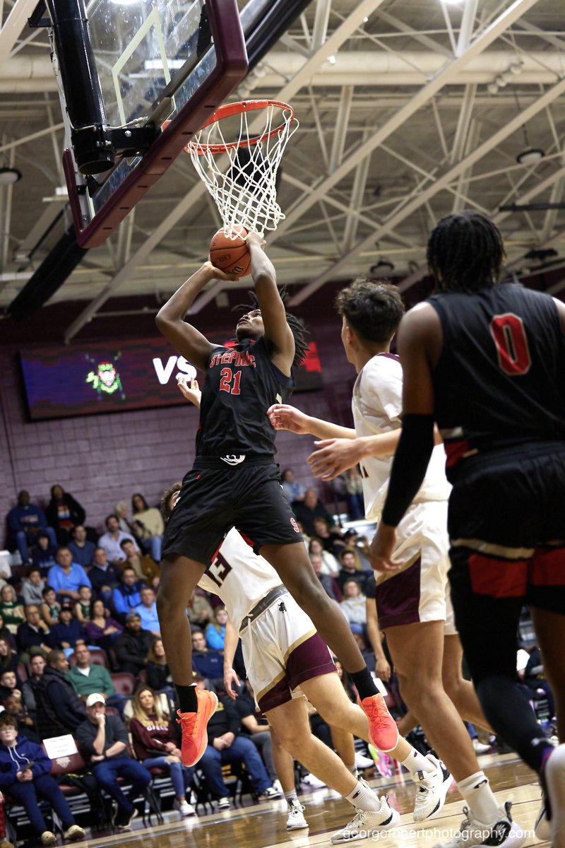 George_Robert_'s tweet photo. https://t.co/VyQVtcFV14

Jordan Gabriel #21 🏀 Stepinac 🆚 Iona Prep https://t.co/Rh7E4rbbyo