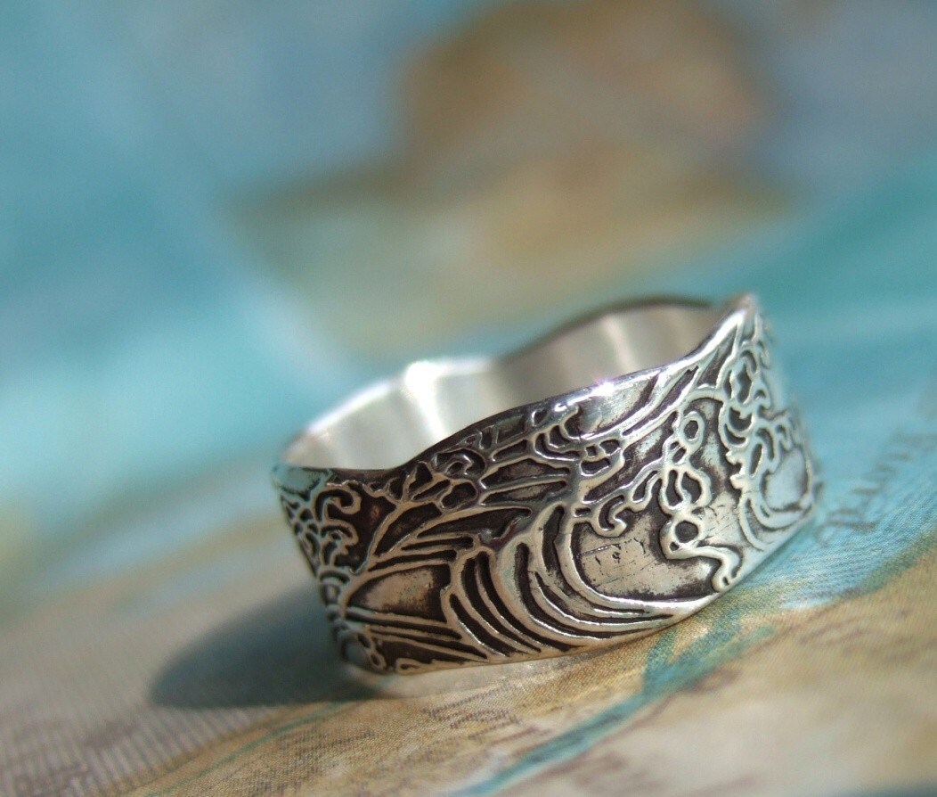 byhappygolicky's tweet photo. https://t.co/z5kYmOvS7q Birthday Jewelry, Happy Birthday Silver Ring, Unique Birthday Gift for Women Gifts for Birthday, Handmade Birthday Jewelry Present Ring #etsy #oceanring #ring #sterligsilver #happygolicky # https://t.co/9Z6MohfqBg