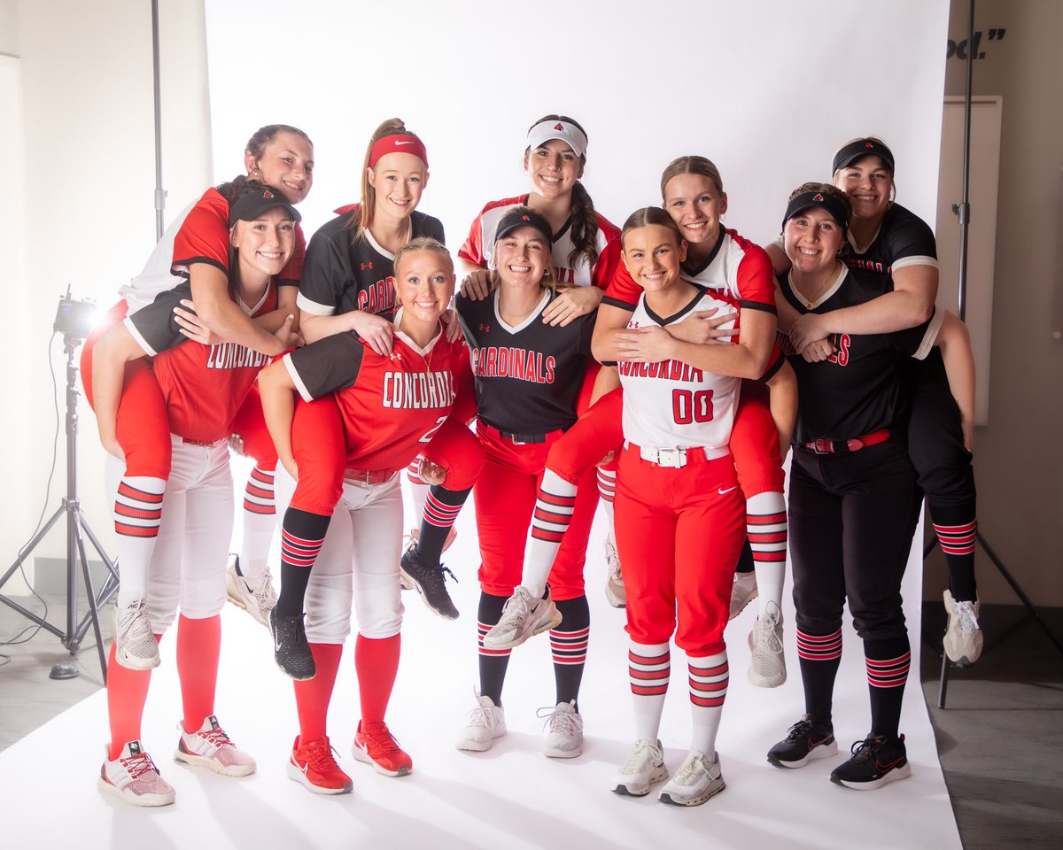 shannon_mac10's tweet photo. #BecauseOf CUAA I have a lifetimes worth of memories with some amazing, powerful, inspiring and resilient human beings. I’ve never felt more supported than when I’m surrounded by these women. https://t.co/nU9cuIMull
