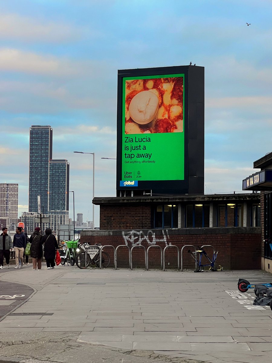 Feedsauce's tweet photo. Feedsauce x Uber Eats "Tap Away": National Billboard Roll-out / February 2024. https://t.co/voqPcPPRuy