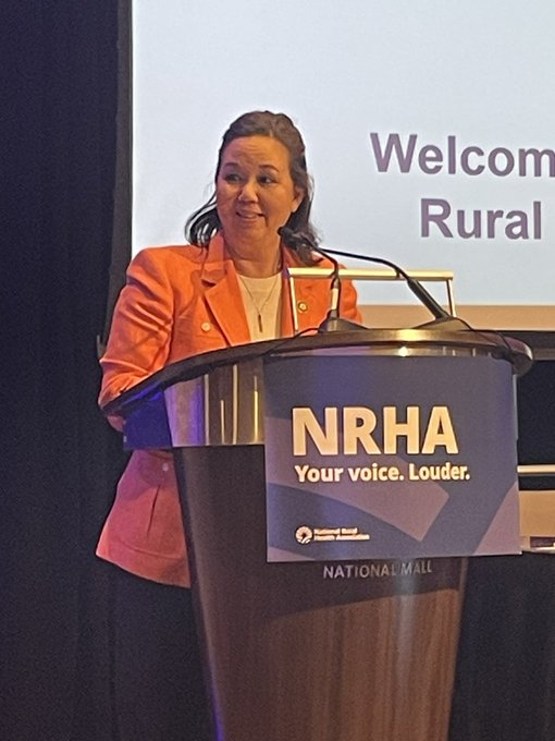 It was truly an honor to hear from Rep. Tokuda @RepJillTokuda during our Policy Institute. It was an even greater honor to award her as our NRHA 2024 Rural Health Champion and her staffer, Nick Luna, as our NRHA 2024 Legislative Staff Award Winner! Thank you for all you do!