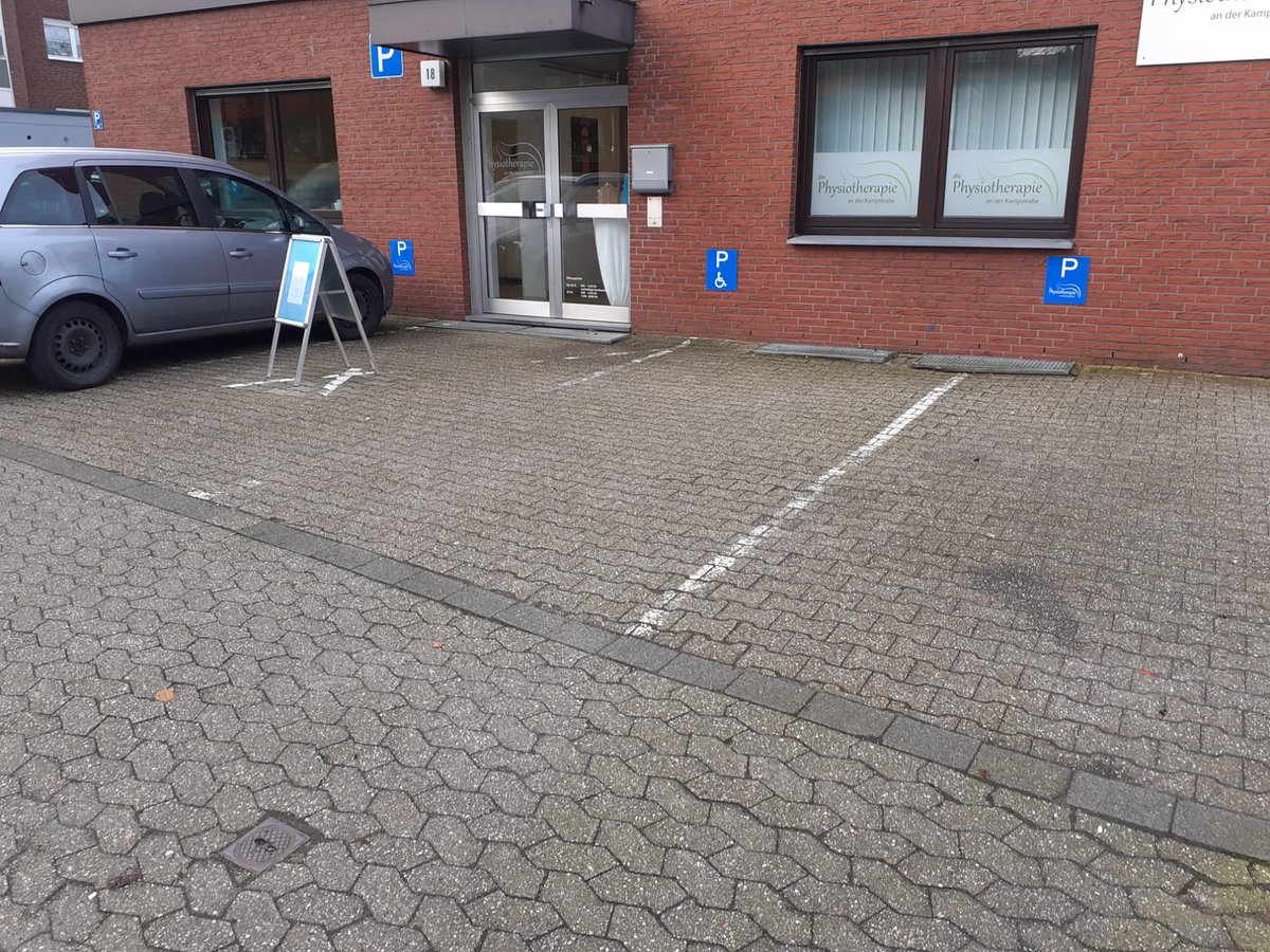 MNAllround's tweet photo. 🌟✨ Großreinemachen im Freien! Wir haben uns die Außenanlagen eines Mehrfamilienhauses in Erkenschwick vorgenommen und sie von A bis Z gereinigt. Das Ergebnis ist so beeindruckend, dass wir es kaum erwarten können, es mit euch zu teilen! 🚀🏡

#Außenreinigung #Mehrfamilienhaus https://t.co/0HxRBWjreC