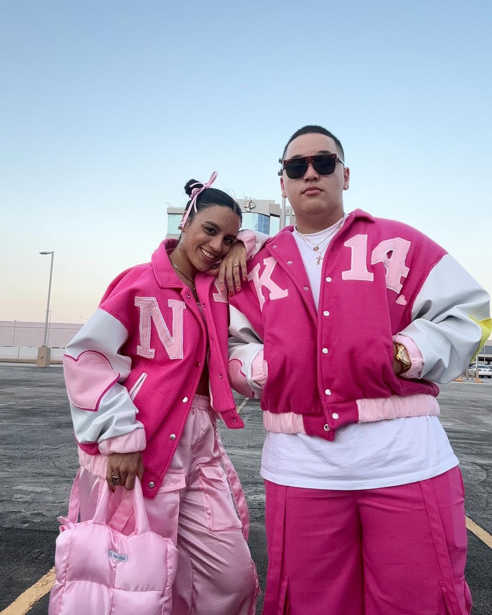 neishaly_rivera's tweet photo. Outfits inspirado en el concierto de @jaywheelerpr "P.S Para Siempre"

🪡Outfits realizado por @neishaly_rivera 

🎨Diseño de tipografía para el jacket @kompiarte https://t.co/M4eCGXsFqX