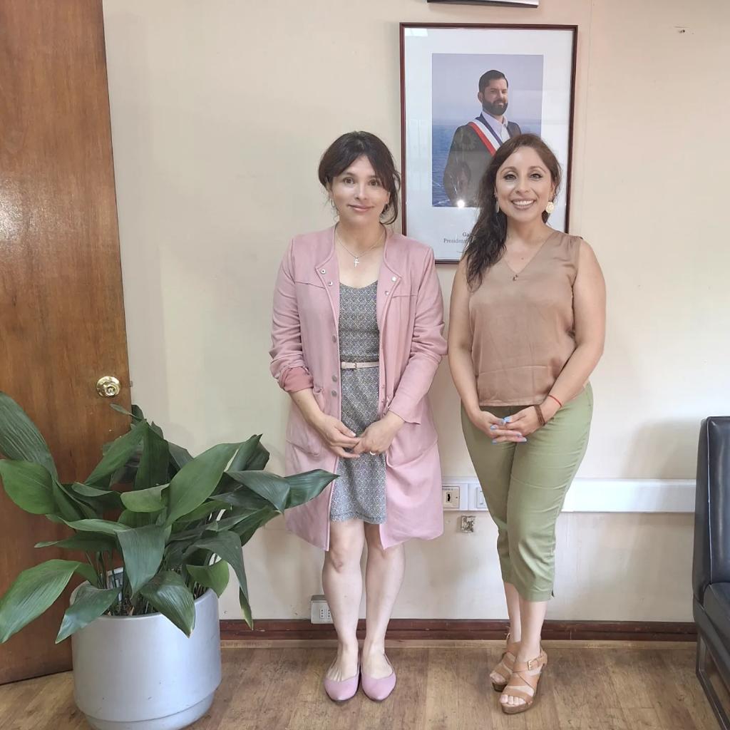 Hoy tuvimos una reunión con la Seremi de Agricultura de la Región Metropolitana, Monserrat Candia, y la Delegada Presidencial de Maipo, Fabiola Freire.
Actualizamos información sobre productores/as  agrícolas de la provincia y acordamos trabajo colaborativo para próx. meses.