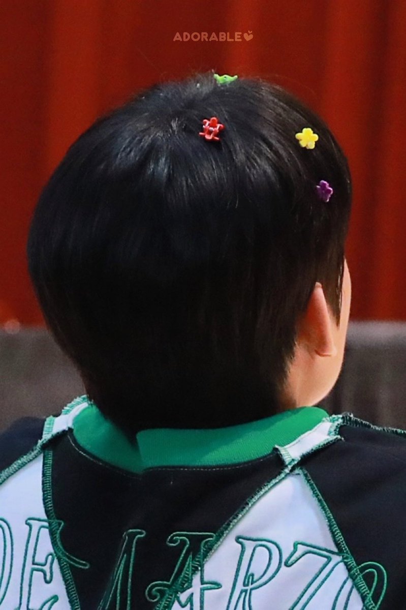 어도러블 tweet media
