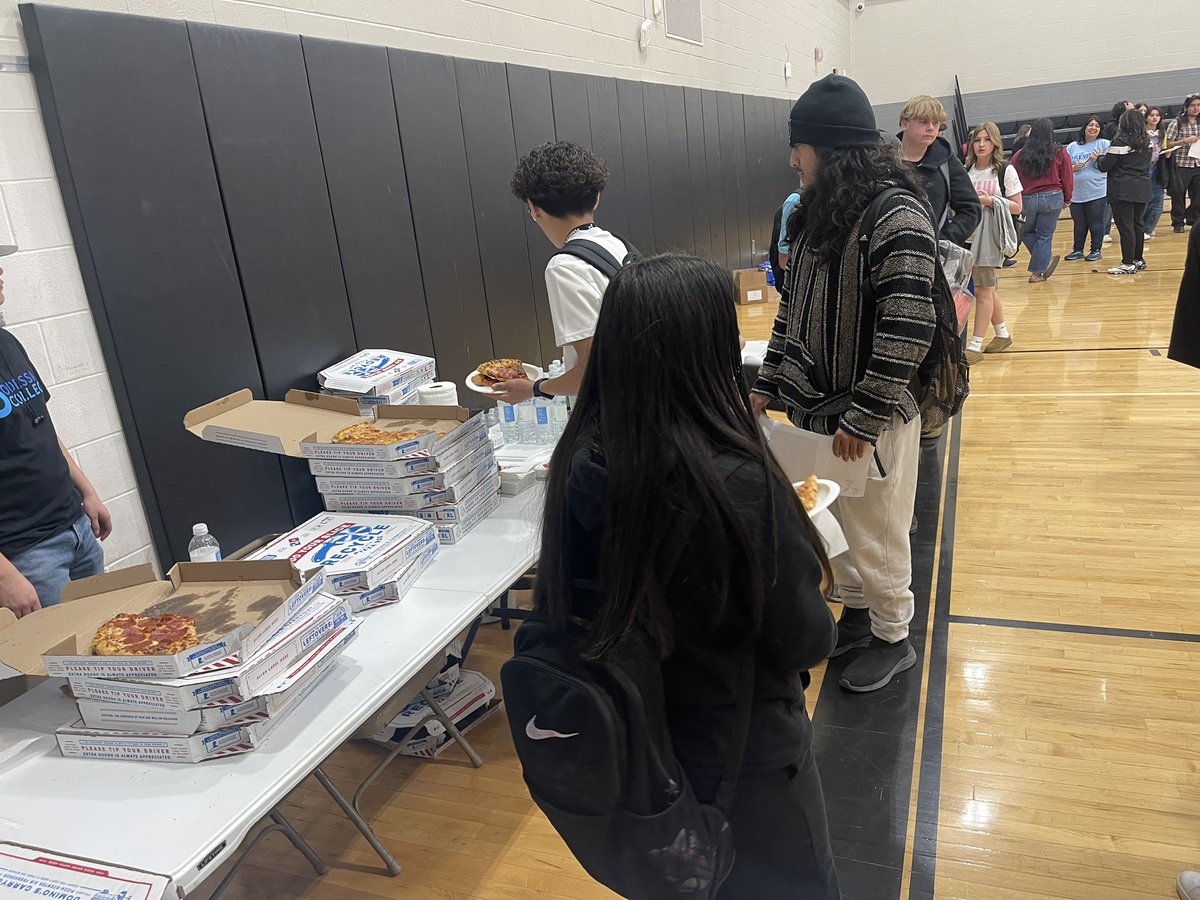 Timothy_L_Clark's tweet image. Thankyou @Permian_GoMOJO for letting @OdessaCollege join you for preview day and letting us take to future Wranglers! And shoutout @dominos  for the pizza!🍕.   #HigherEd #RightWhereINeedToBe