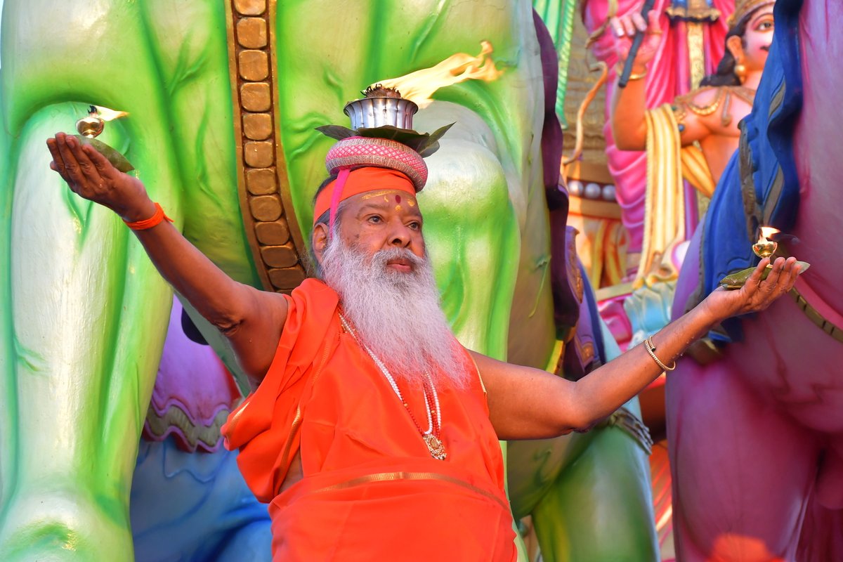 SgsSwamiji's tweet photo. Ratha Saptami Surya Puja • Sri Surya Narayana Temple, Kurnool • 16 Feb 2024
#RathaSaptami #RathaSaptami2024 #sun #surya