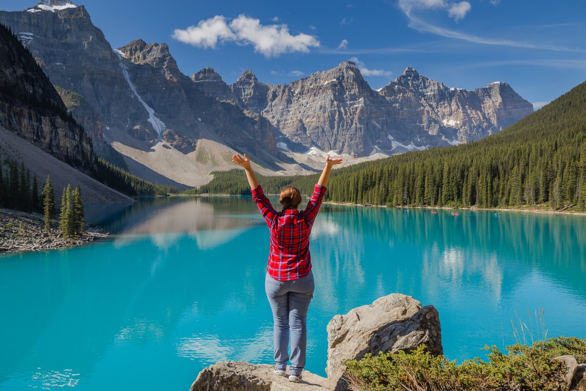 divergenttravel's tweet photo. It's our duty to preserve these breathtaking landscapes for future generations. 

Let's be mindful and respectful while hiking, leave no trace and leave only footprints. 

#ResponsibleHiking #NaturePreservation #LeaveNoTrace #Bloggersdoinggood #AdventureTravel https://t.co/mF0DmpZYSm