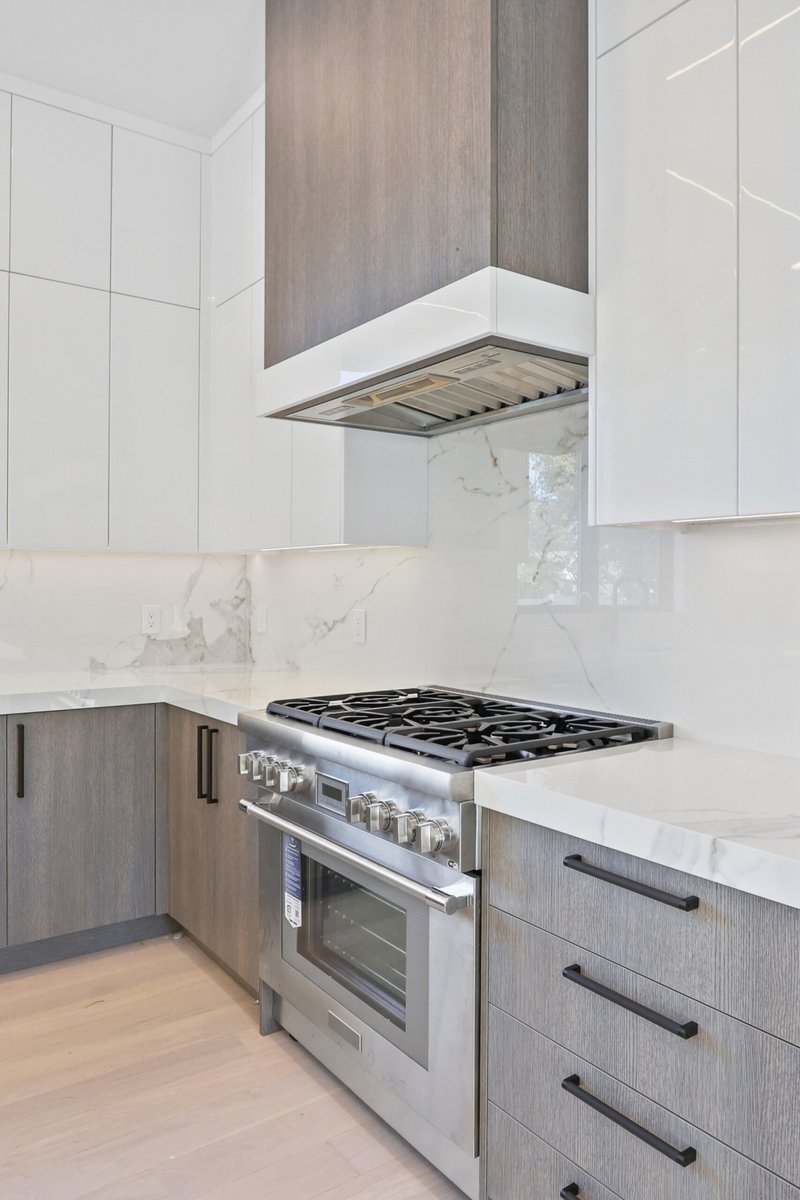 GraniteOnyx's tweet photo. Do you have a kitchen makeover on your mind? Experiment with various styles and compare the looks with our kitchen planner. Please give it a go here: https://t.co/pEUwZheEI6 https://t.co/xRtgOP53Kf