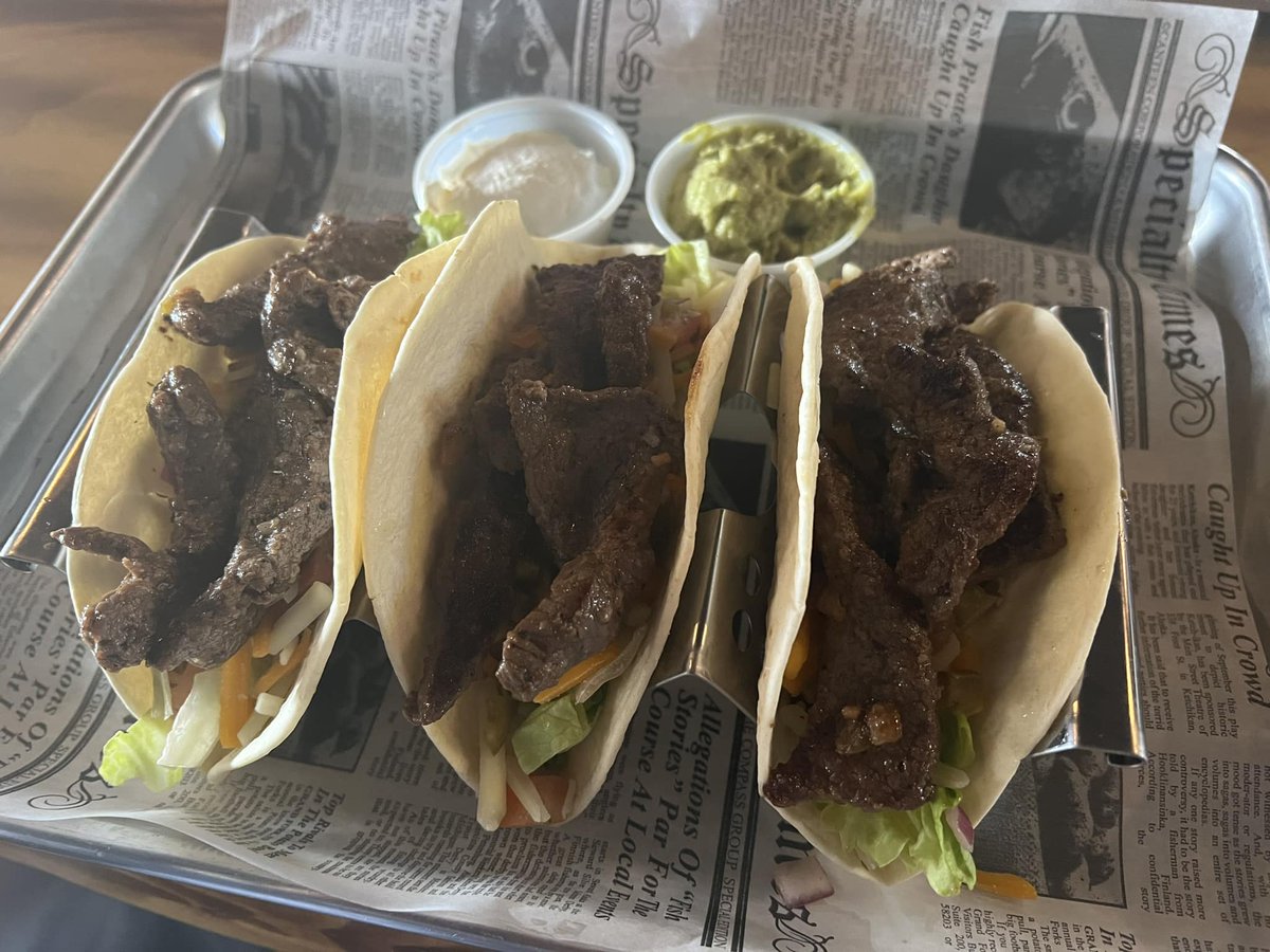 MorgMenus's tweet image. Help us give a freakin' great welcome to @tipsy_teeze Tipsy Teeze featuring The Davisson Brothers Music Hall!!  They're Morgantown's newest live music venue also serving tasty dishes.  Check their Facebook page often; they add shows all the time.  TONIGHT:  Evie Schaffer!