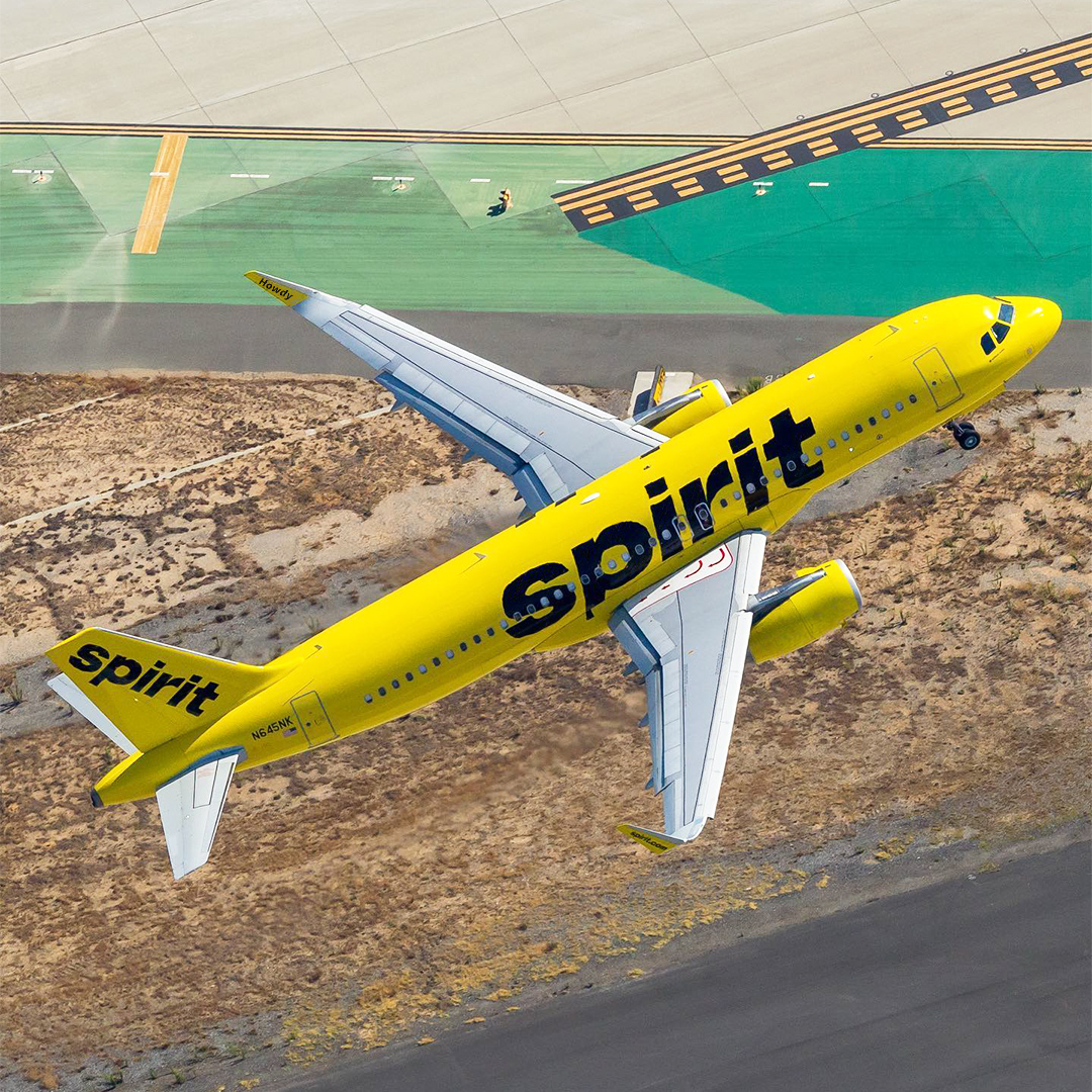 Spirit Airlines tweet media