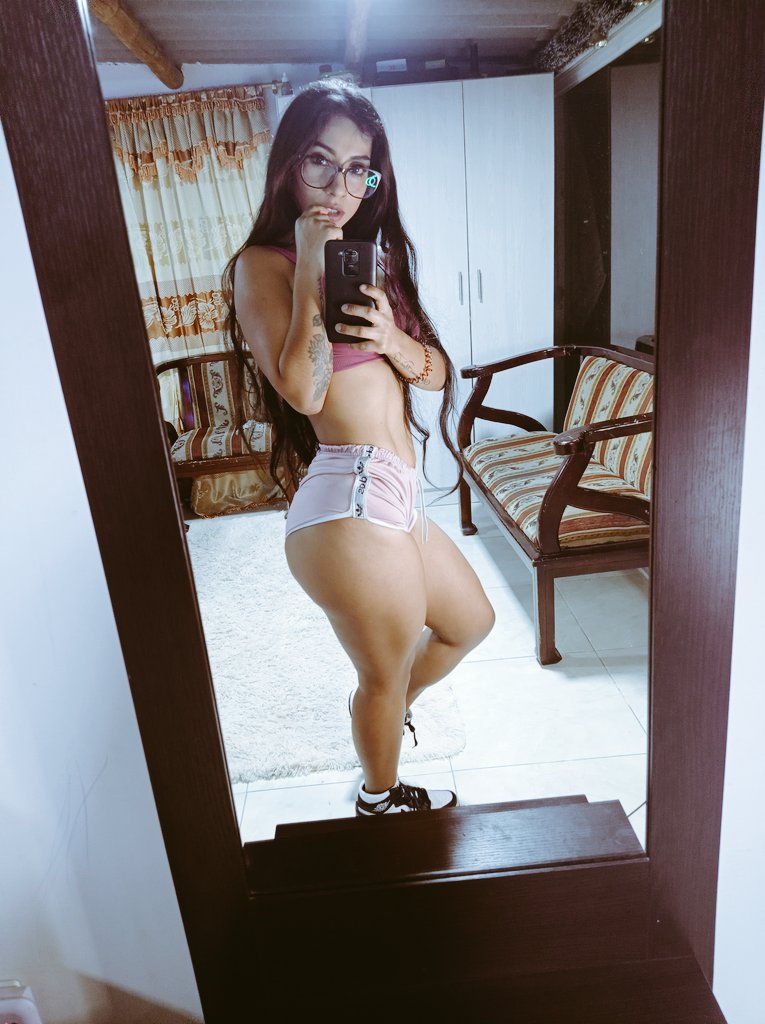 GruperoTv's tweet photo. La chica de la semana https://t.co/rLlIvrrE8S