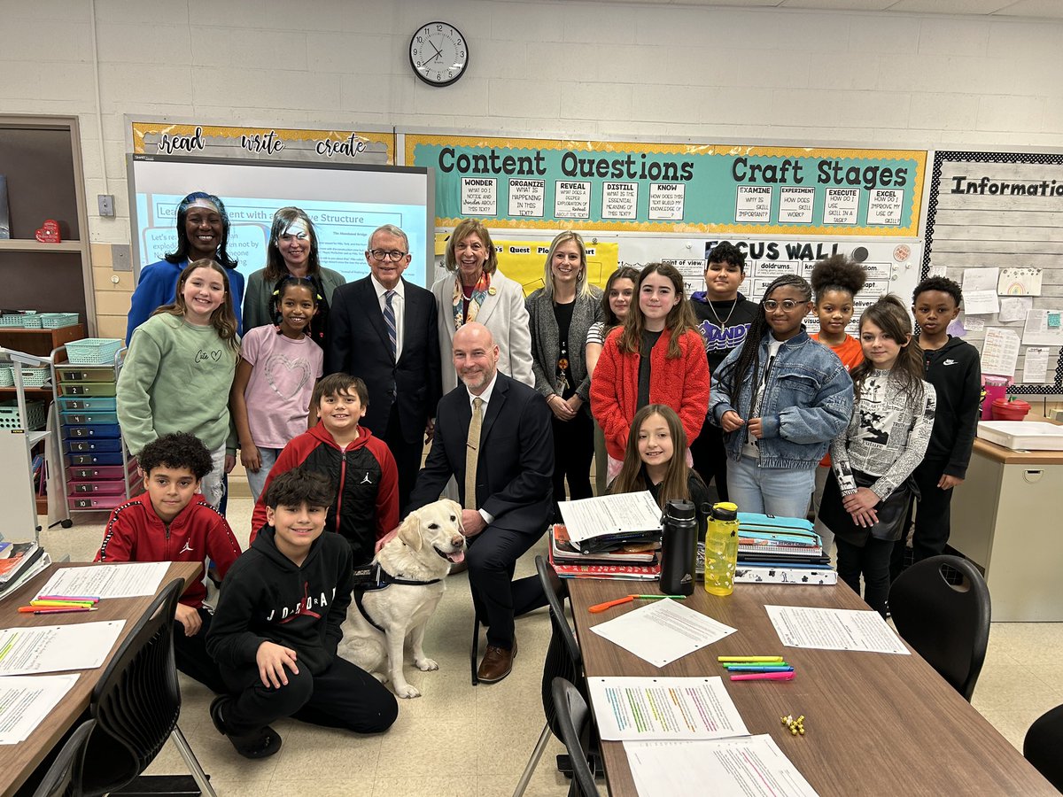 5thStranahan's tweet photo. Today, Ms. Pasquale and Mrs. Errington welcomed @GovMikeDeWine , Mrs. Dewine &amp; @OHEducation Director Stephen Dackin into their classrooms. They spent over an hour at Stranahan and observed the Science of Reading in action followed by a roundtable discussion. @SylvaniaSchools https://t.co/rTo3o3NYY9
