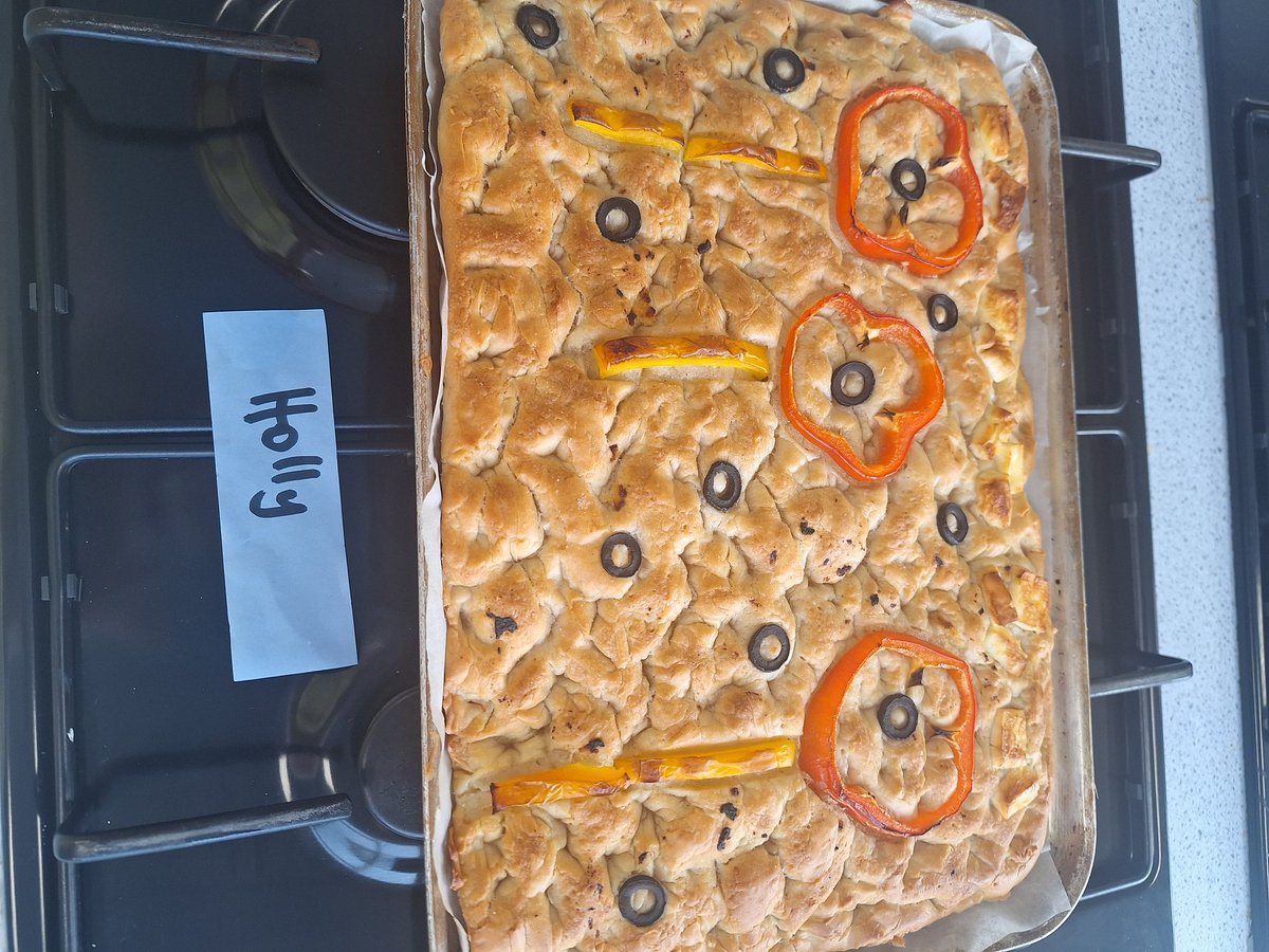 SandhighFood's tweet photo. Amazing focaccia bread made today by Y10 H and C students post 3 @SandbachHigh
@SandhighDT 
#bread #bake https://t.co/Q7V35CPOk5
