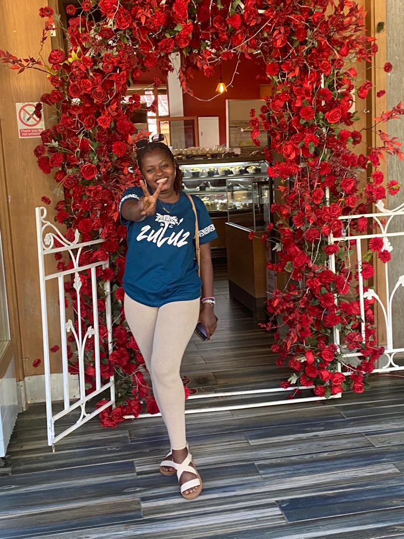 ImpanoTracy's tweet photo. Just 1🥰 https://t.co/JkRENqG7Bx