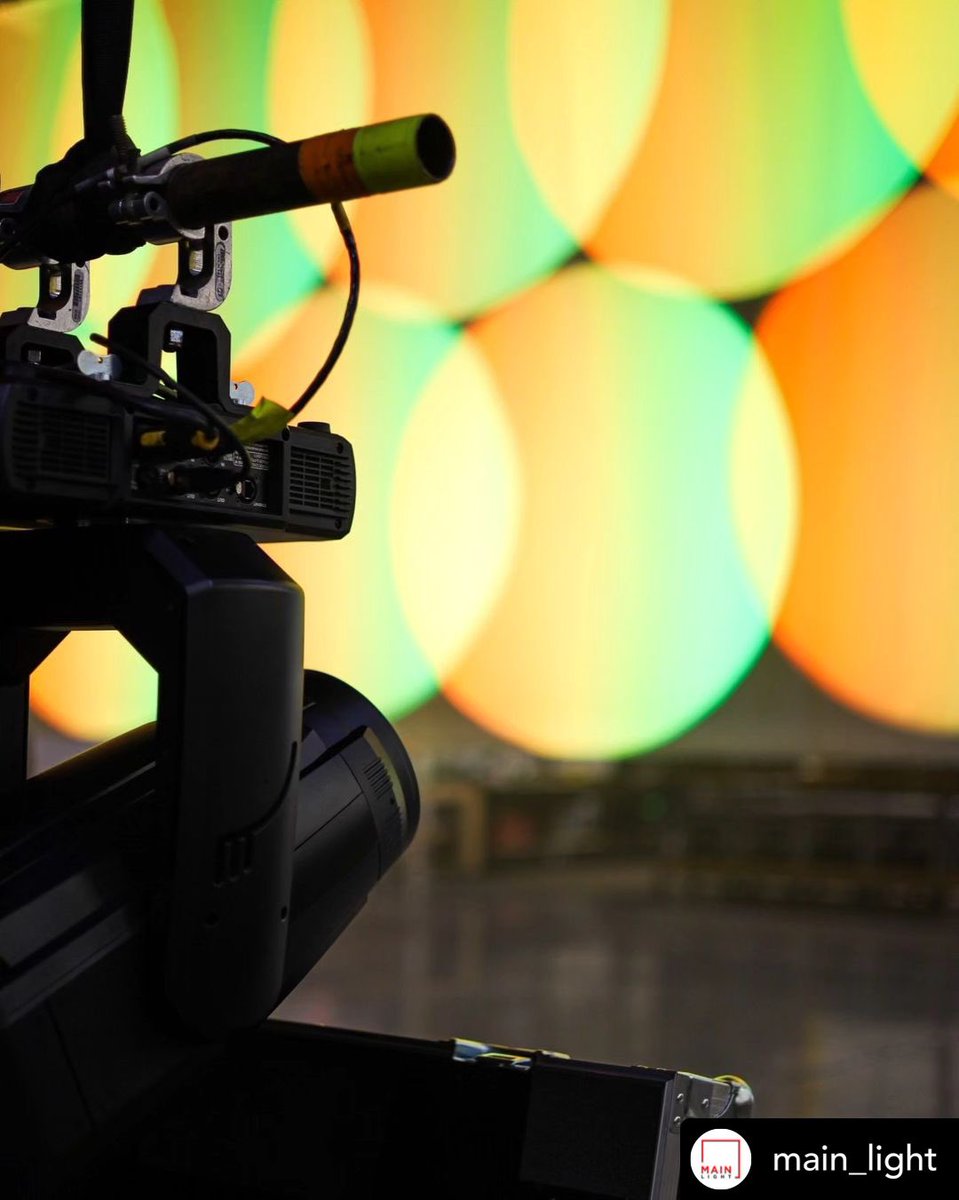 The Robe Way tweet media