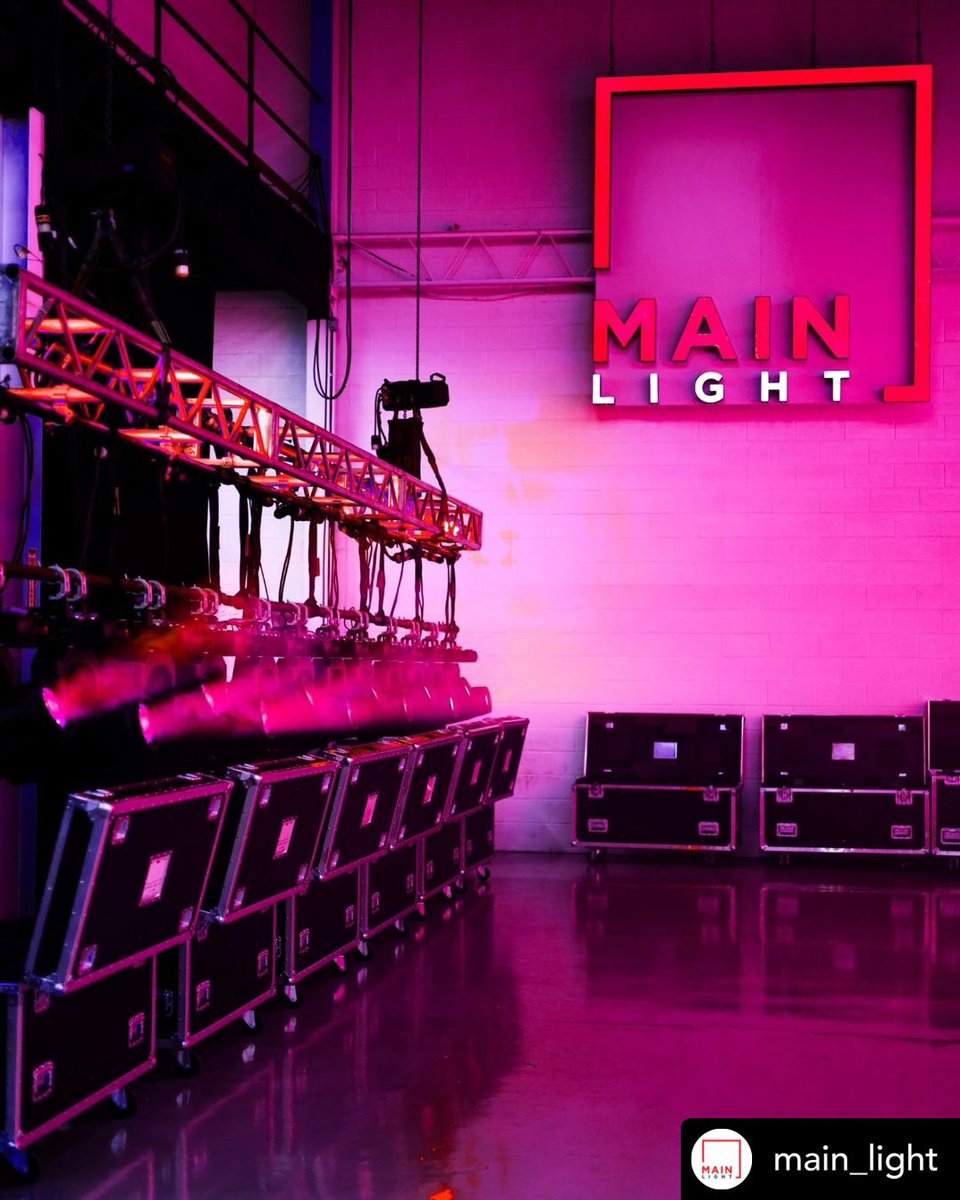 The Robe Way tweet media