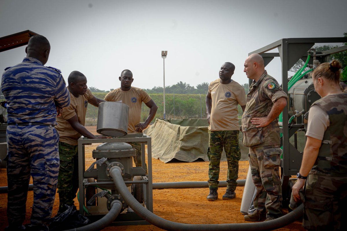 DLIAI_Officiel's tweet image. ⛽️ @energie_ops #EFCI a organisé une semaine d’instruction commune à laquelle  a participé le service des essences #FACI  🇨🇮 dans le cadre du partenariat entre nos armées. Ces échanges #LogOps renforcent notre capacité à opérer ensemble dans le domaine du soutien énergétique🤝