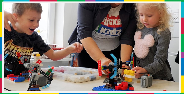 We provide experience-based STEM education programs to introduce kids to the principle of science, technology, engineering, art and maths (STEM) using LEGO® Bricks.