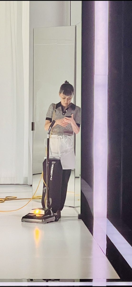 <a href="/DanParrActor/">Dan Parr</a> <a href="/Webster_Rocks/">Stephen Webster</a> Jewellery 🤣 
Nothing wrong with hoovering. Did it for 4 mths 8 times a week for 20 mins in nyc 
Congrats 😆🗽