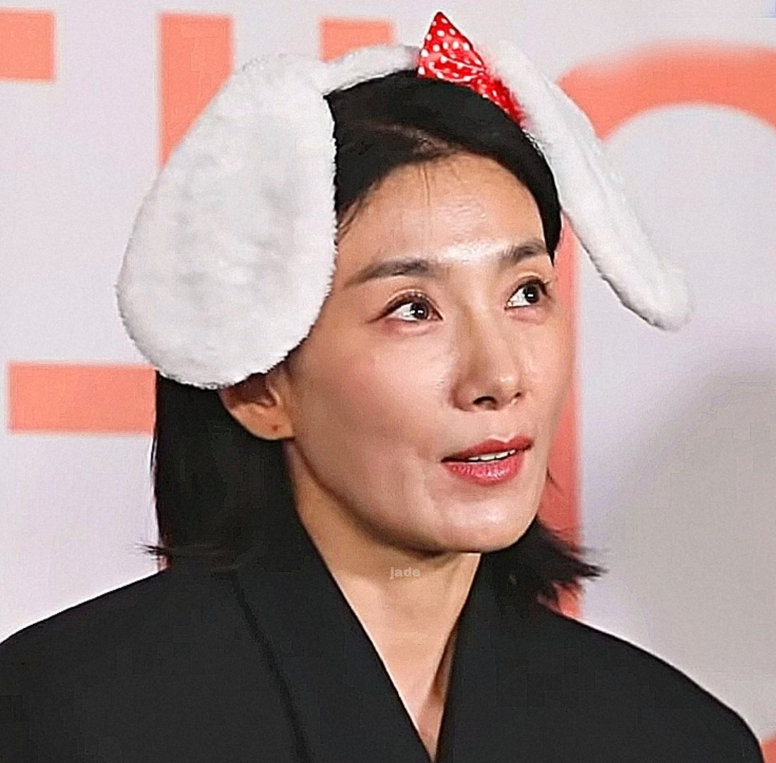 aeminded's tweet photo. mine🤍 #김서형 #KimSeohyung https://t.co/iYatIudWeq
