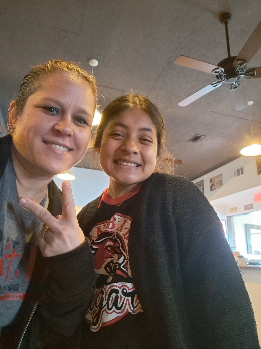 ShaunaFogle10's tweet photo. Students 2 Staff... @TISDTIS  #TomballPL https://t.co/NCtgdQNxsy